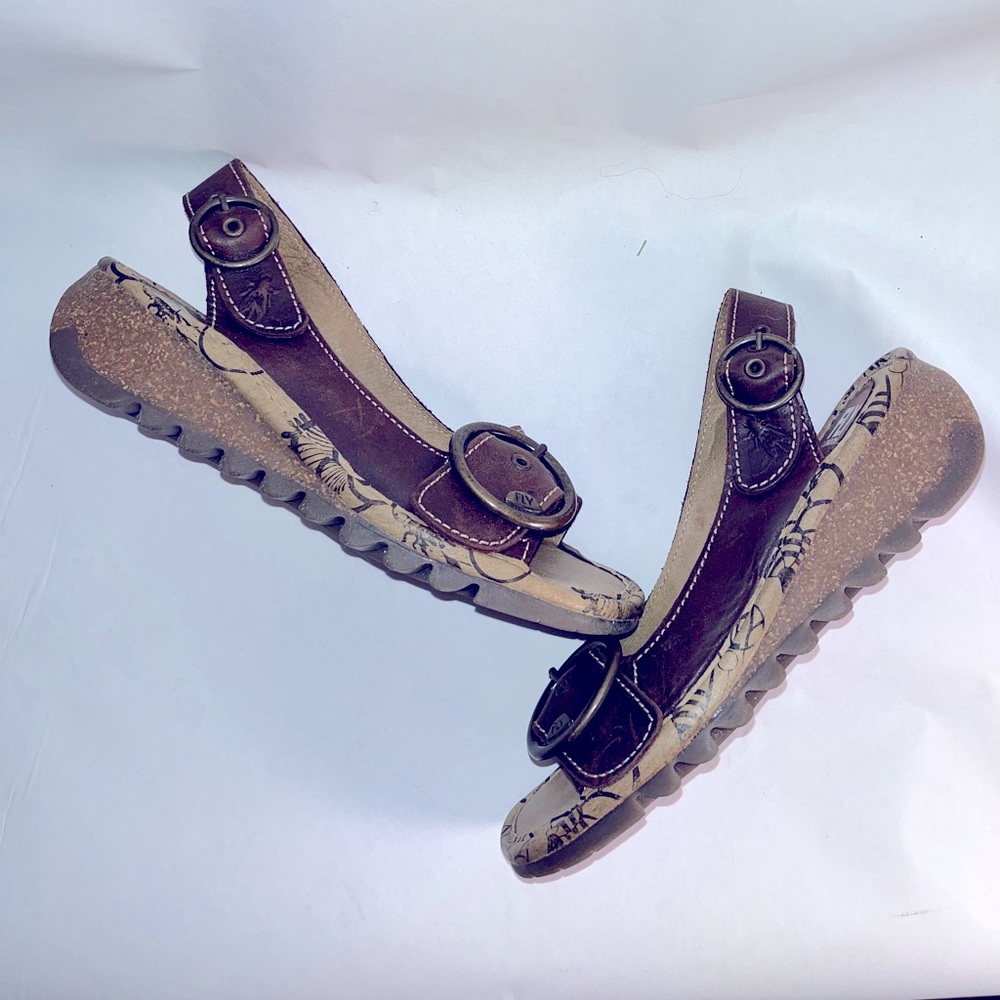 Fly London Sandals - Picture 5 of 8